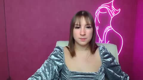 Jennifer online show from January 24, 6:35 am