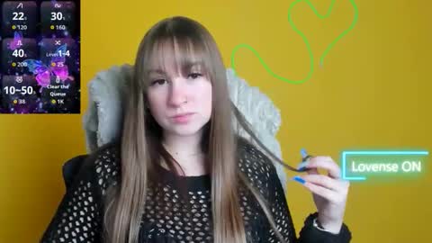 Jennifer online show from November 28, 6:49 am