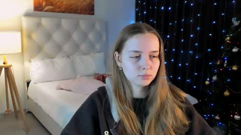 Jennifer online show from January 13, 12:54 pm