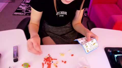 jenniferkiim online show from February 11, 2:55 pm