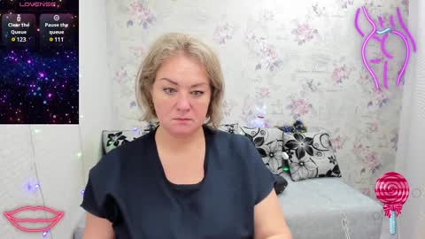 Jennifer online show from December 30, 8:25 pm