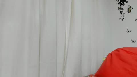 jenniferloveyou online show from December 28, 11:52 am