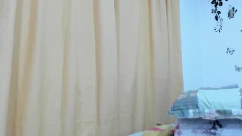 jenniferloveyou online show from December 19, 4:36 pm