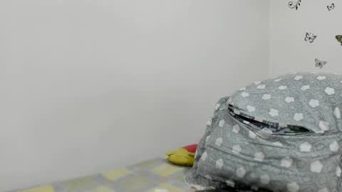 jenniferloveyou online show from April 17, 4:43 pm