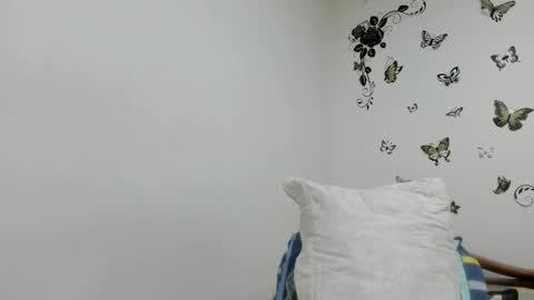 Snapshot of jenniferloveyou chatting on April 21, 5:17 pm jenniferloveyou online show from April 21, 5:17 pm