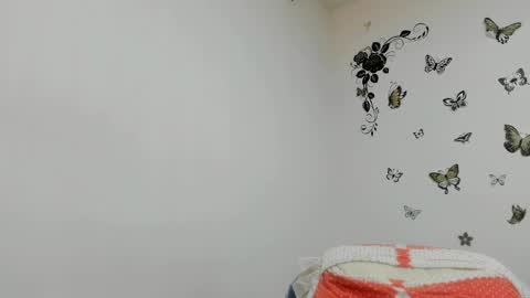 Snapshot of jenniferloveyou chatting on April 24, 9:39 pm jenniferloveyou online show from April 24, 9:39 pm