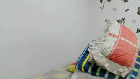 Snapshot of jenniferloveyou chatting on May 21, 10:17 pm jenniferloveyou online show from May 21, 10:17 pm