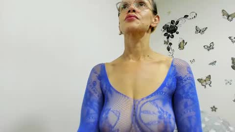 Snapshot of jenniferloveyou chatting on July 7, 4:55 pm jenniferloveyou online show from July 7, 4:55 pm