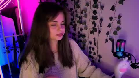 Jenni online show from April 14, 11:05 am