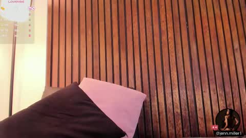     online show from March 1, 3:05 pm