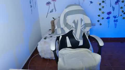 jenny__666 online show from December 3, 11:14 pm