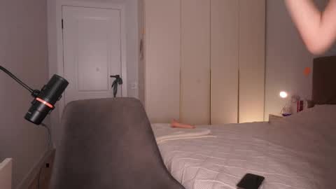 Snapshot of jenny__lii chatting on May 19, 4:02 pm call me Jenny online show from May 19, 4:02 pm