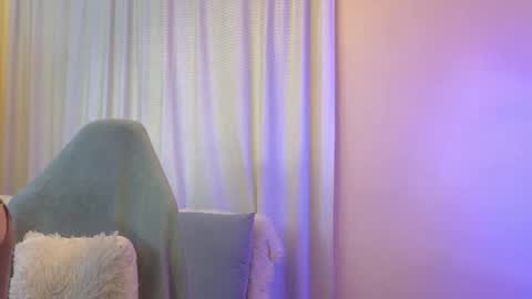 Snapshot of jenny_angelok chatting on September 30, 1:05 pm Next broadcast on December 05 subject to change online show from September 30, 1:05 pm
