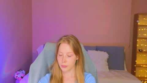 Snapshot of jenny_angelok chatting on June 24, 2:38 pm Next broadcast on December 05 subject to change online show from June 24, 2:38 pm