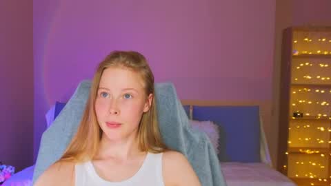 Snapshot of jenny_angelok chatting on July 9, 2:54 pm Next broadcast on December 05 subject to change online show from July 9, 2:54 pm