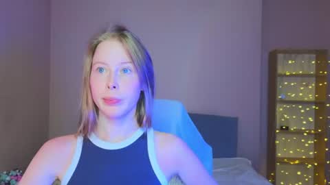 Snapshot of jenny_angelok chatting on August 4, 2:30 pm Next broadcast on December 05 subject to change online show from August 4, 2:30 pm