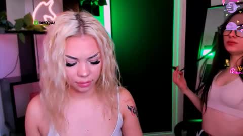 jenny_donne online show from March 20, 8:19 am
