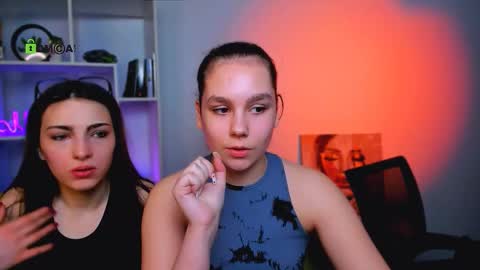 jenny_donne online show from March 26, 6:08 am