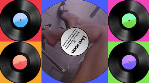 Jenny online show from October 26, 2:12 pm