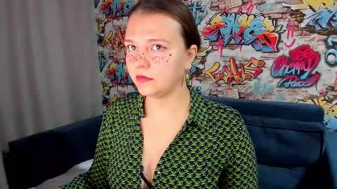 Snapshot of jenny_jimmy chatting on September 14, 11:59 pm Jenny online show from September 14, 11:59 pm