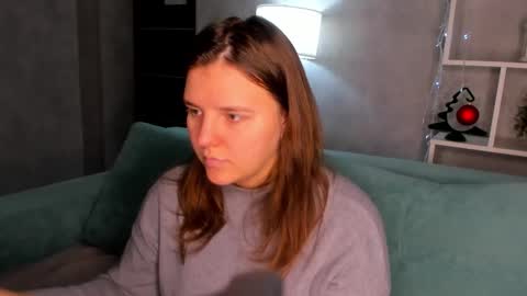 Jenny online show from December 3, 9:18 am