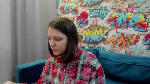 Jenny online show from April 22, 9:33 am