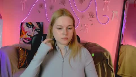 Jenny online show from April 28, 6:02 pm