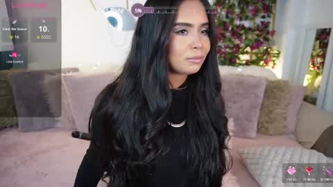 Snapshot of jenny_roberts96 chatting on February 26, 7:05 pm Jenny Roberts online show from February 26, 7:05 pm