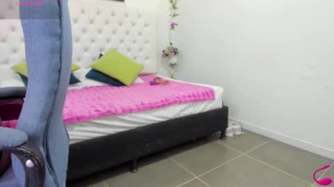 jenny_stark online show from October 10, 6:51 pm