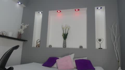 jenny_towers online show from March 12, 9:12 am