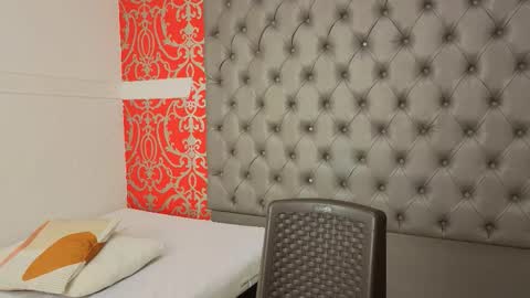 jenny_towers online show from September 17, 11:12 am