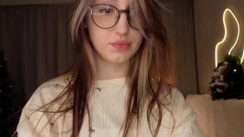 Lora online show from January 17, 4:39 am