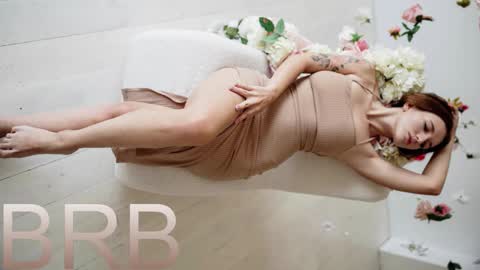 Snapshot of jennydens chatting on October 14, 5:36 pm Jenny NO Nude online show from October 14, 5:36 pm