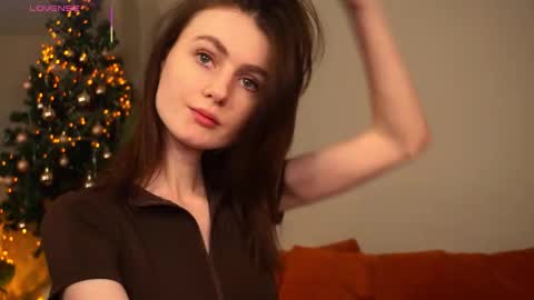 Snapshot of jennyfer_me chatting on January 16, 11:25 am jennyfer_me online show from January 16, 11:25 am