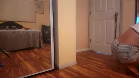 Jennythanksyou online show from May 16, 9:28 am
