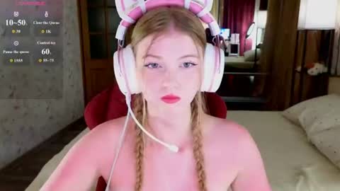 Snapshot of jennykiss11 chatting on June 26, 6:45 pm your dream online show from June 26, 6:45 pm