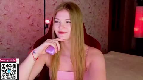Snapshot of jennykiss11 chatting on July 3, 6:25 pm your dream online show from July 3, 6:25 pm