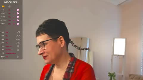 Jenny online show from April 15, 8:43 am