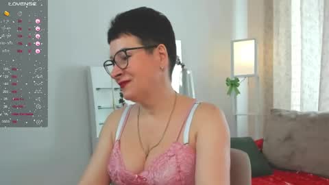 Jenny online show from April 22, 8:17 am