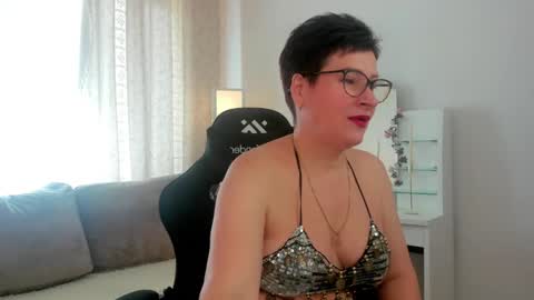Snapshot of jennymons chatting on May 5, 8:22 am Jenny online show from May 5, 8:22 am