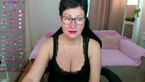 Snapshot of jennymons chatting on June 27, 8:08 am Jenny online show from June 27, 8:08 am