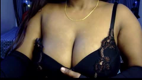 Snapshot of jennysinghaniya chatting on December 29, 2:27 am jenny online show from December 29, 2:27 am