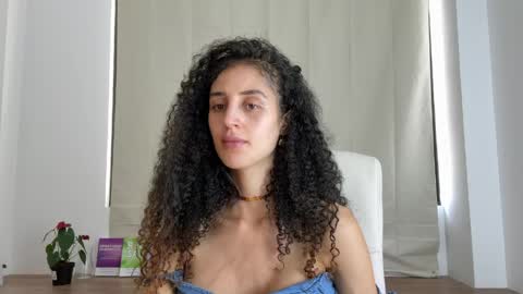 Jenny taborda online show from May 26, 4:14 pm