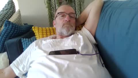 jens19651 online show from March 12, 6:52 am