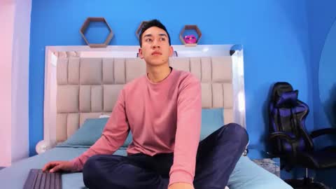 Snapshot of jeong_matias chatting on February 8, 12:41 pm Matias Jeong online show from February 8, 12:41 pm