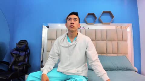 Snapshot of jeong_matias chatting on February 15, 12:47 pm Matias Jeong online show from February 15, 12:47 pm