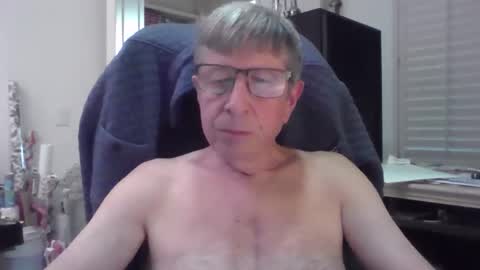 Snapshot of jep56 chatting on December 15, 8:24 pm jep56 online show from December 15, 8:24 pm