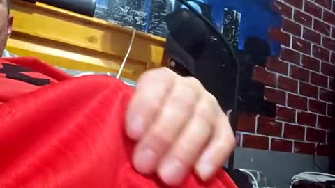 Snapshot of jerbonezgood chatting on December 3, 8:29 pm Lous online show from December 3, 8:29 pm