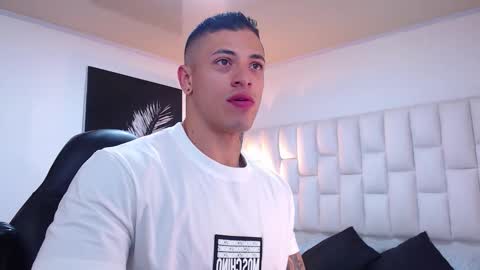 Jeremy lane online show from February 22, 10:19 pm