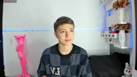 Snapshot of jeremy_salvatore_ chatting on May 20, 11:44 pm jero independent model online show from May 20, 11:44 pm